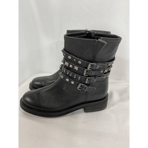 Schutz 'Luizia' Black Low Round Toe Heel Size 6.5 - Picture 3 of 6